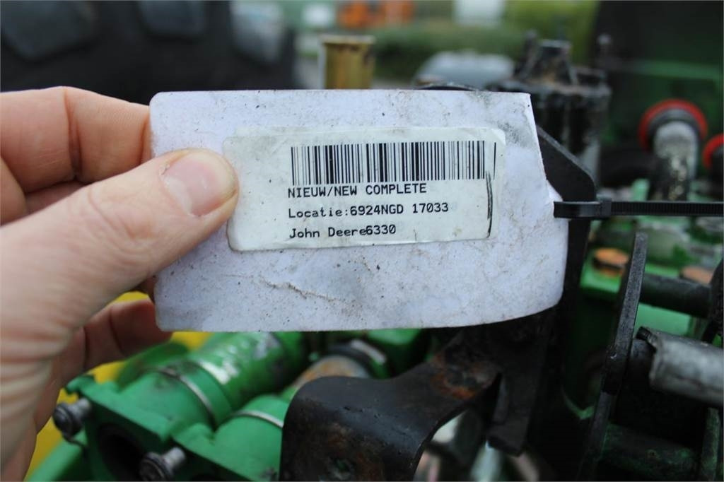 John Deere 6000- 30 4 cyl. - Trattore: foto 4 John Deere 6000- 30 4 cyl. - Trattore: foto 4