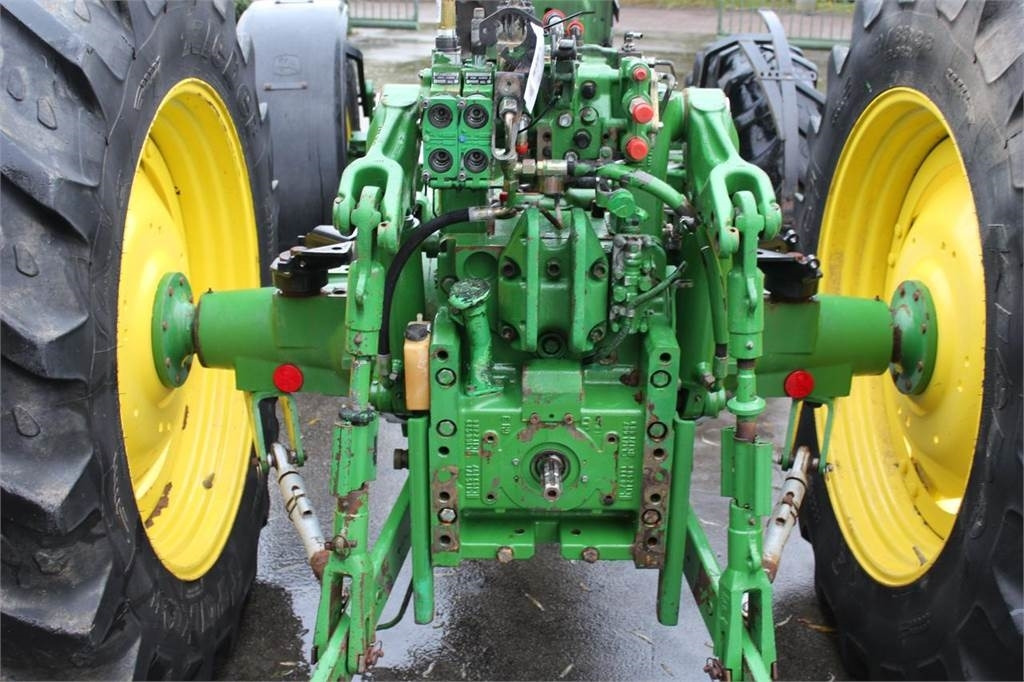 John Deere 6000- 30 4 cyl. - Trattore: foto 3 John Deere 6000- 30 4 cyl. - Trattore: foto 3