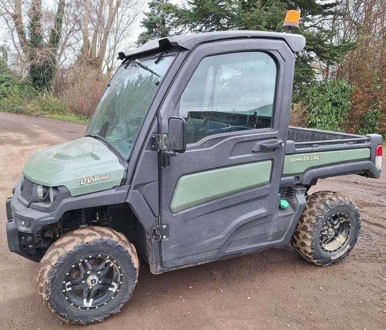John Deere XUV 865M - Quad: foto 3 John Deere XUV 865M - Quad: foto 3