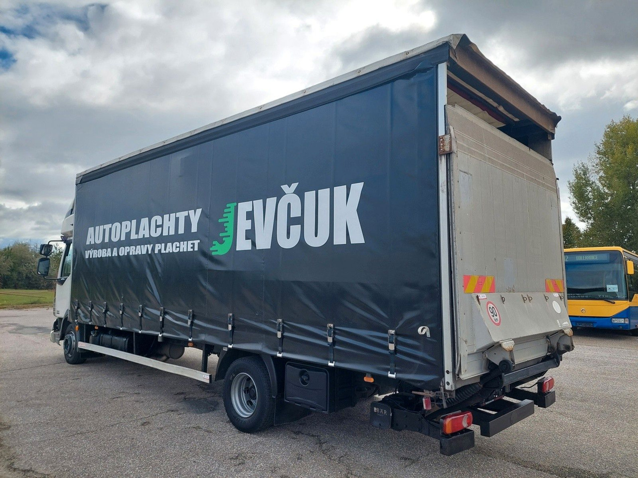 DAF FA LF 45.220 G12 4x2 - Camion centinato: foto 3 DAF FA LF 45.220 G12 4x2 - Camion centinato: foto 3