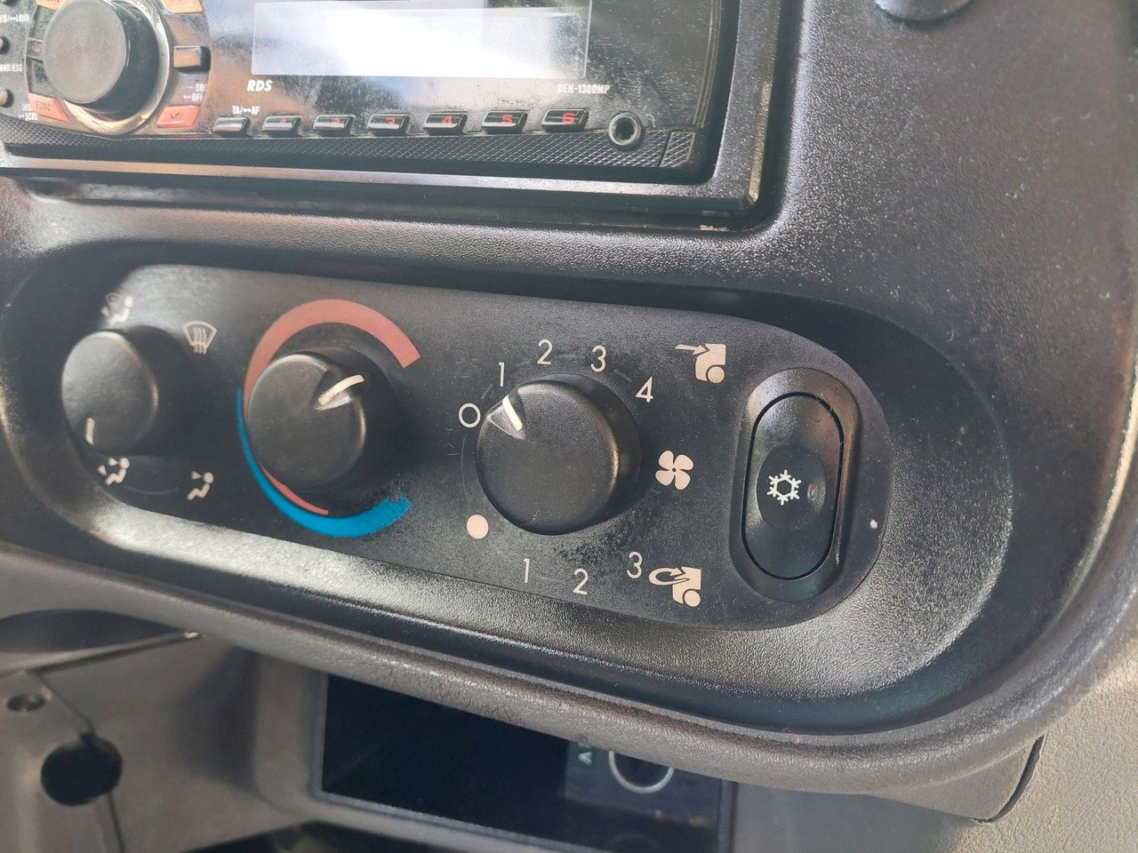 Leasing di  DAF FA LF 45.220 G12 4x2 DAF FA LF 45.220 G12 4x2: foto 38