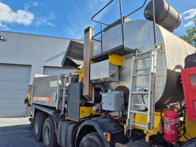 Camion per il trasporto di bitume Renault Kerax 450 8X4 - PATA - SECMAIR CHIPSEALER - 6000L: foto 15 Camion per il trasporto di bitume Renault Kerax 450 8X4 - PATA - SECMAIR CHIPSEALER - 6000L: foto 15