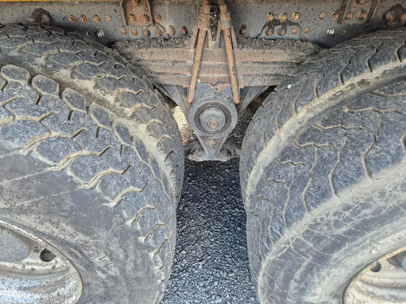 Camion per il trasporto di bitume Renault Kerax 450 8X4 - PATA - SECMAIR CHIPSEALER - 6000L: foto 19 Camion per il trasporto di bitume Renault Kerax 450 8X4 - PATA - SECMAIR CHIPSEALER - 6000L: foto 19