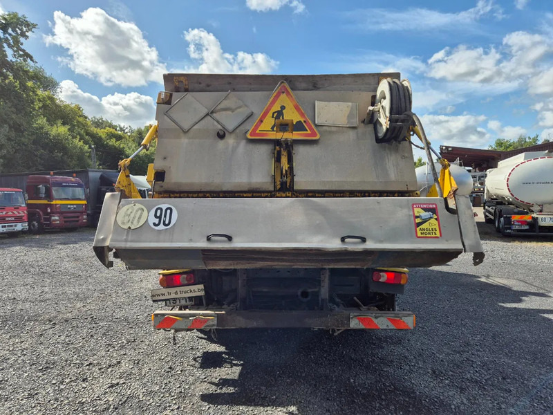 Camion per il trasporto di bitume Renault Kerax 450 8X4 - PATA - SECMAIR CHIPSEALER - 6000L: foto 6 Camion per il trasporto di bitume Renault Kerax 450 8X4 - PATA - SECMAIR CHIPSEALER - 6000L: foto 6