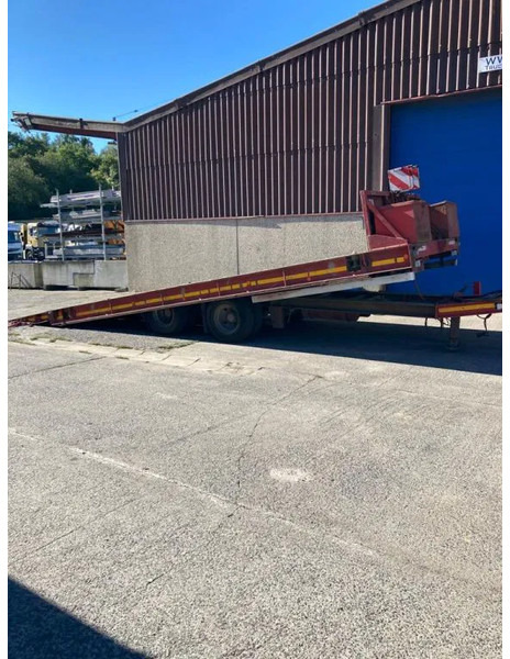 MOL 2 AXLES TIPPING TRAILER WITH RAMPS - Rimorchio pianale ribassato: foto 1 MOL 2 AXLES TIPPING TRAILER WITH RAMPS - Rimorchio pianale ribassato: foto 1