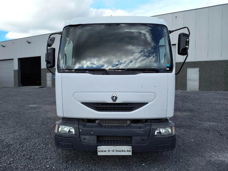 Renault Midlum 220 8000L FUEL / CARBURANT TANK - 3 COMP/ A LAMES - Camion cisterna: foto 2 Renault Midlum 220 8000L FUEL / CARBURANT TANK - 3 COMP/ A LAMES - Camion cisterna: foto 2