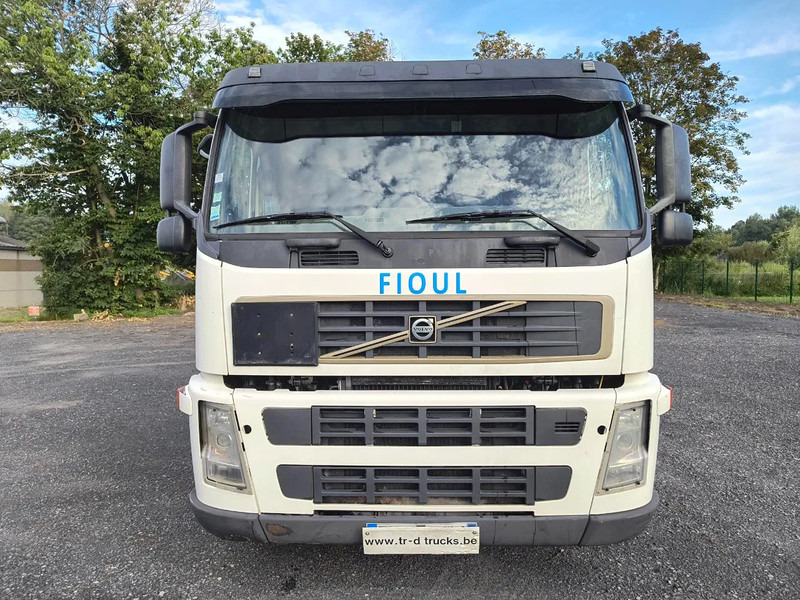 Volvo FM 440 13000L FUEL / CARBURANT - 4 COMP - Camion cisterna: foto 2 Volvo FM 440 13000L FUEL / CARBURANT - 4 COMP - Camion cisterna: foto 2