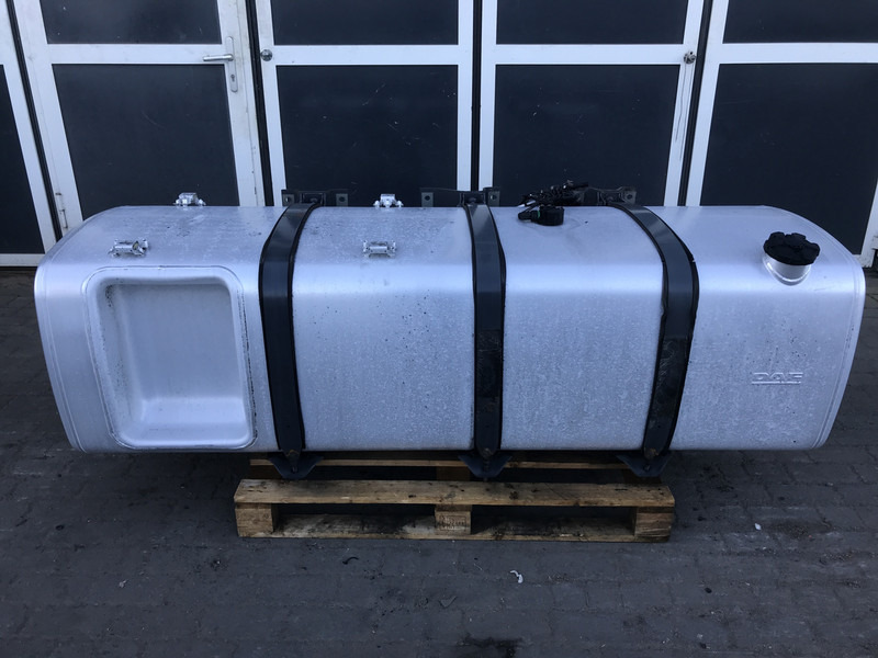 DAF Brandstoftank DAF 765 Liter 1659141 - Serbatoio carburante per Camion: foto 1 DAF Brandstoftank DAF 765 Liter 1659141 - Serbatoio carburante per Camion: foto 1