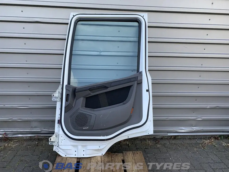 DAF XF G2 Portier Rechts DAF 2197012 - Porta e ricambi per Camion: foto 2 DAF XF G2 Portier Rechts DAF 2197012 - Porta e ricambi per Camion: foto 2