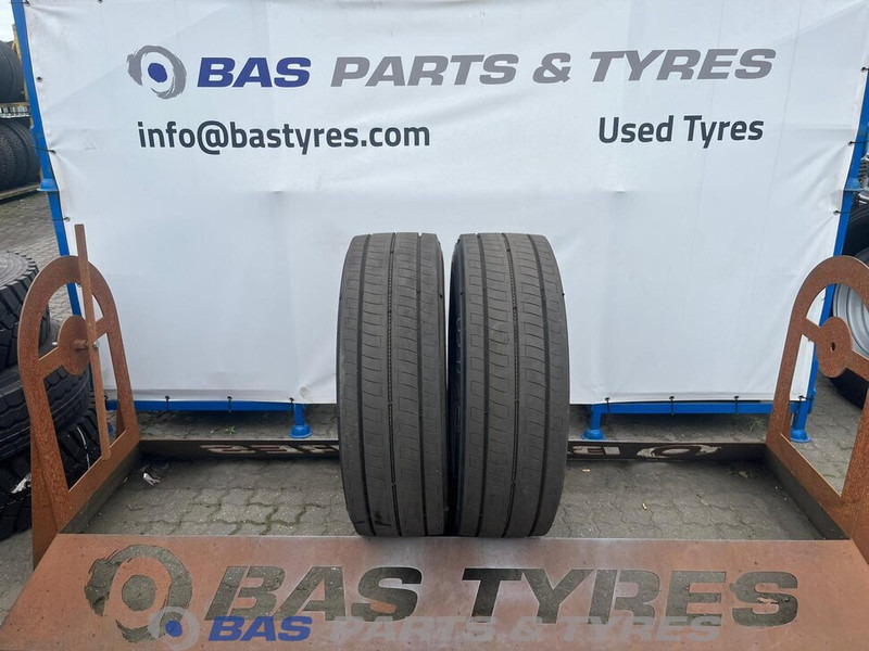 Firestone Firestone 315/70R22.5 FS424 EVO 156/150 M+S 3PMSF gebruikte set - Pneumatico per Camion: foto 1 Firestone Firestone 315/70R22.5 FS424 EVO 156/150 M+S 3PMSF gebruikte set - Pneumatico per Camion: foto 1