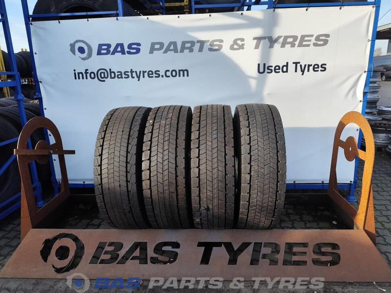Goodyear Goodyear 315/70R22.5 FuelMax D 154/152 M+S 3PMSF gebruikte set - Pneumatico per Camion: foto 1 Goodyear Goodyear 315/70R22.5 FuelMax D 154/152 M+S 3PMSF gebruikte set - Pneumatico per Camion: foto 1