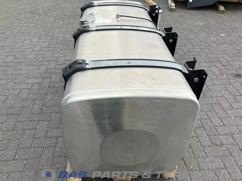 MAN Brandstoftank MAN 710 Liter 81122016766 - Serbatoio carburante per Camion: foto 3 MAN Brandstoftank MAN 710 Liter 81122016766 - Serbatoio carburante per Camion: foto 3