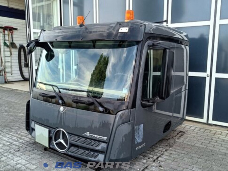 Mercedes-Benz Actros MP4 - Cabina e interni per Camion: foto 1 Mercedes-Benz Actros MP4 - Cabina e interni per Camion: foto 1