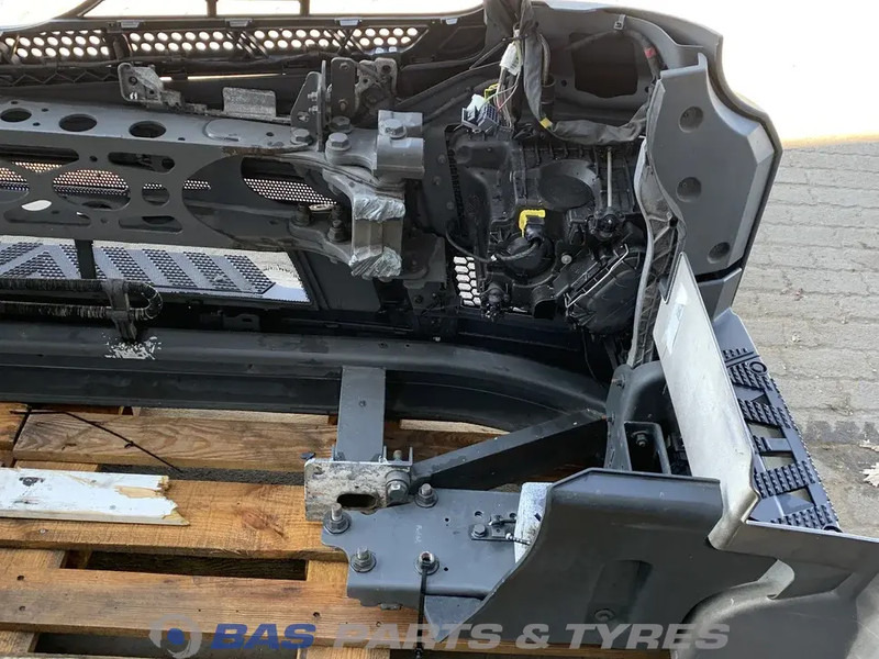 Mercedes-Benz Antos MP4 Bumper Mercedes A 960 310 23 22 - Paraurto per Camion: foto 4 Mercedes-Benz Antos MP4 Bumper Mercedes A 960 310 23 22 - Paraurto per Camion: foto 4