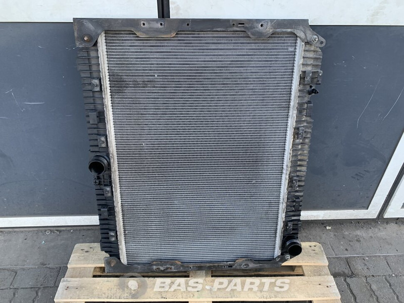 Mercedes-Benz Antos MP4 Radiator Mercedes OM936LA 240 A 960 500 29 01 - Radiatore per Camion: foto 2 Mercedes-Benz Antos MP4 Radiator Mercedes OM936LA 240 A 960 500 29 01 - Radiatore per Camion: foto 2