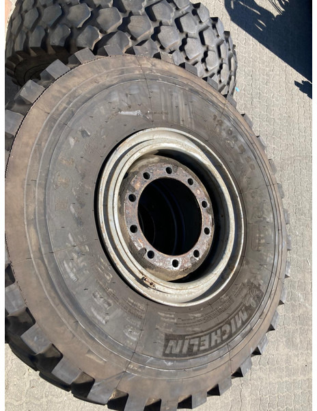 Michelin - Pneumatico per Camion: foto 3 Michelin - Pneumatico per Camion: foto 3