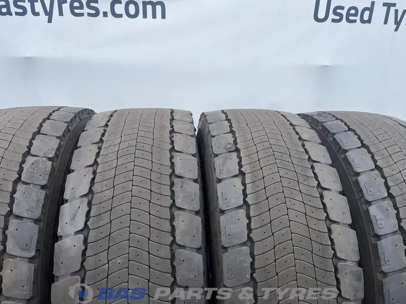 Michelin Remix Michelin Remix 315/70R22.5 X Line Energy D 154/150 M+S 3PMSF gebruikte set - Pneumatico per Camion: foto 2 Michelin Remix Michelin Remix 315/70R22.5 X Line Energy D 154/150 M+S 3PMSF gebruikte set - Pneumatico per Camion: foto 2