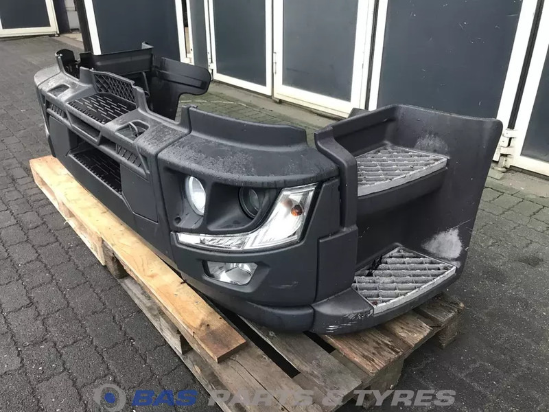 Renault D-Serie Bumper Renault 7482642303 - Paraurto per Camion: foto 2 Renault D-Serie Bumper Renault 7482642303 - Paraurto per Camion: foto 2