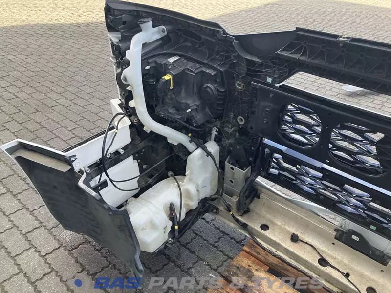 Renault T-Serie Evolution Bumper Renault 7423645386 - Paraurto per Camion: foto 5 Renault T-Serie Evolution Bumper Renault 7423645386 - Paraurto per Camion: foto 5