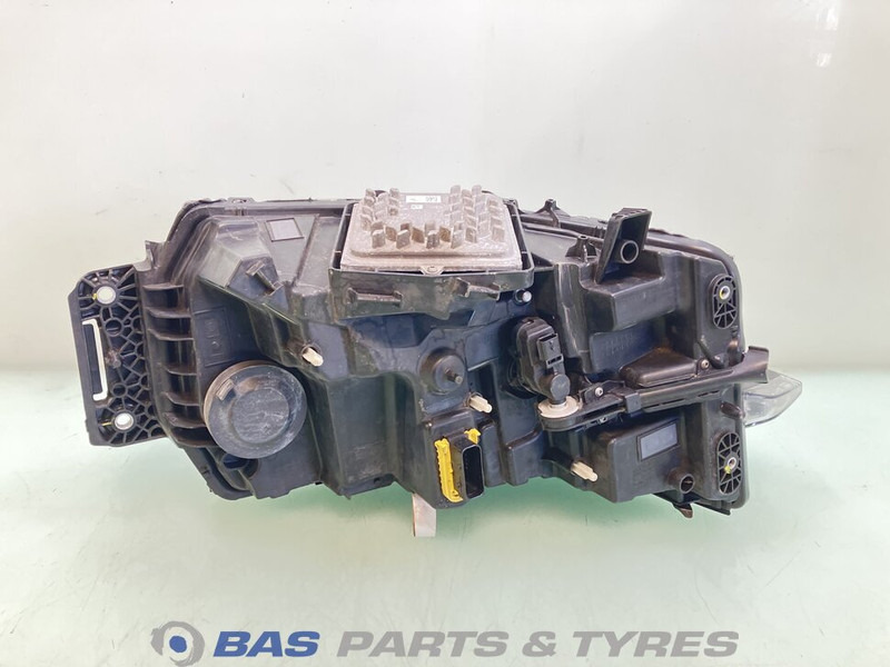 Renault T-Serie Evolution - Fanale per Camion: foto 3 Renault T-Serie Evolution - Fanale per Camion: foto 3