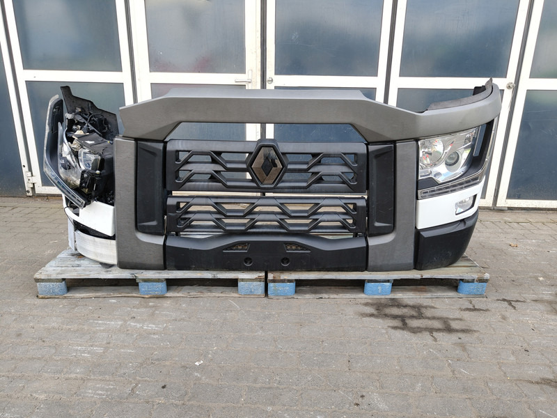 Renault T-Serie - Paraurto per Camion: foto 1 Renault T-Serie - Paraurto per Camion: foto 1