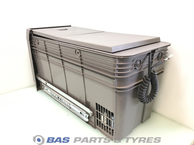 Scania S-Serie NextGen Koelkast Scania 40 Liter 2706575 - Ricambi per Camion: foto 3 Scania S-Serie NextGen Koelkast Scania 40 Liter 2706575 - Ricambi per Camion: foto 3