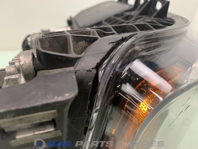 Scania Koplamp Rechts 2674391 - Fanale per Camion: foto 3 Scania Koplamp Rechts 2674391 - Fanale per Camion: foto 3
