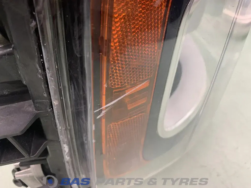 Scania Koplamp Rechts 2674391 - Fanale per Camion: foto 2 Scania Koplamp Rechts 2674391 - Fanale per Camion: foto 2