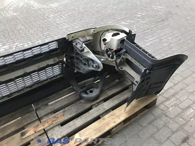 Volvo FE Euro 6 Bumper Volvo 82543887 - Paraurto per Camion: foto 5 Volvo FE Euro 6 Bumper Volvo 82543887 - Paraurto per Camion: foto 5