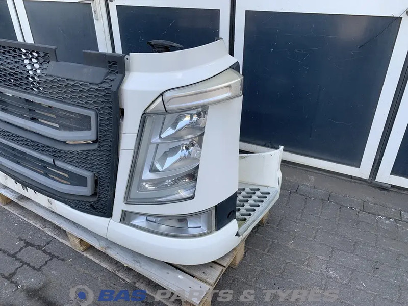 Volvo FH4 Bumper Volvo 78670305 - Paraurto per Camion: foto 2 Volvo FH4 Bumper Volvo 78670305 - Paraurto per Camion: foto 2