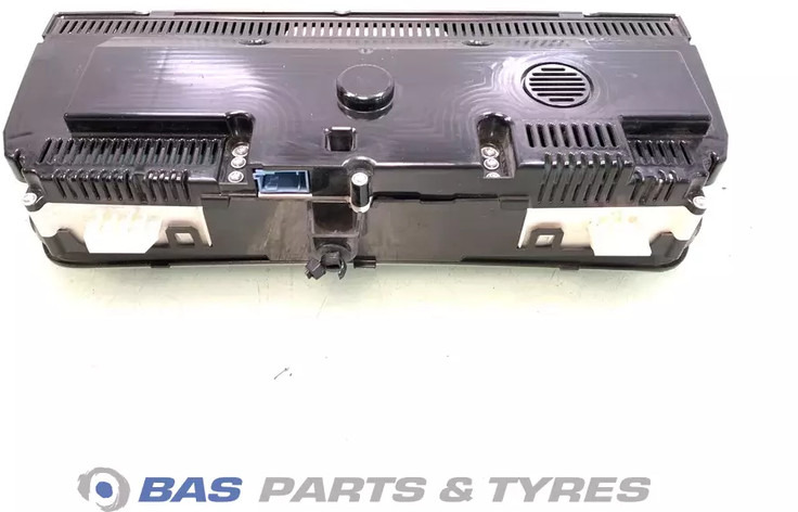 Volvo FH4 Instrumentenpaneel Volvo 21589170 - Cruscotto per Camion: foto 2 Volvo FH4 Instrumentenpaneel Volvo 21589170 - Cruscotto per Camion: foto 2