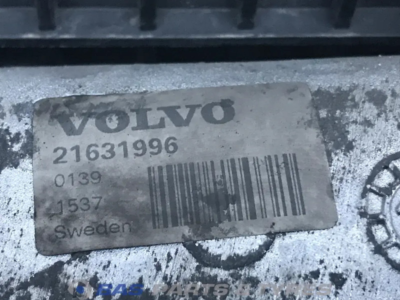 Volvo FH4 - Radiatore per Camion: foto 4 Volvo FH4 - Radiatore per Camion: foto 4