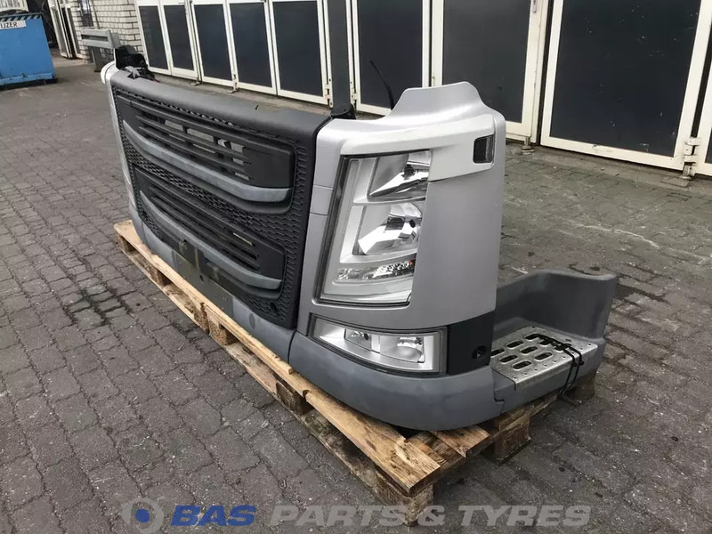 Volvo FM4 Bumper Volvo 21221129 - Paraurto per Camion: foto 2 Volvo FM4 Bumper Volvo 21221129 - Paraurto per Camion: foto 2
