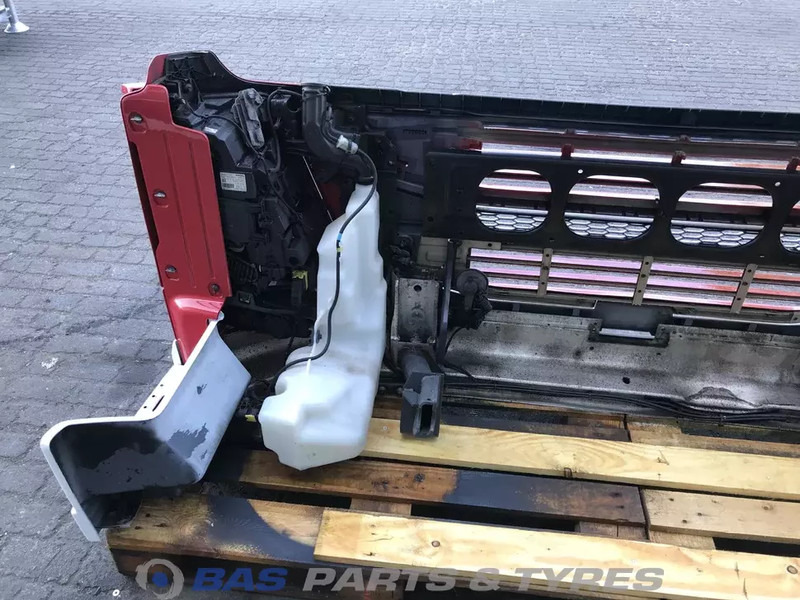 Volvo FM4 Bumper Volvo 21221129 - Paraurto per Camion: foto 4 Volvo FM4 Bumper Volvo 21221129 - Paraurto per Camion: foto 4