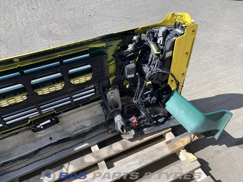 Volvo FM4 - Paraurto per Camion: foto 5 Volvo FM4 - Paraurto per Camion: foto 5