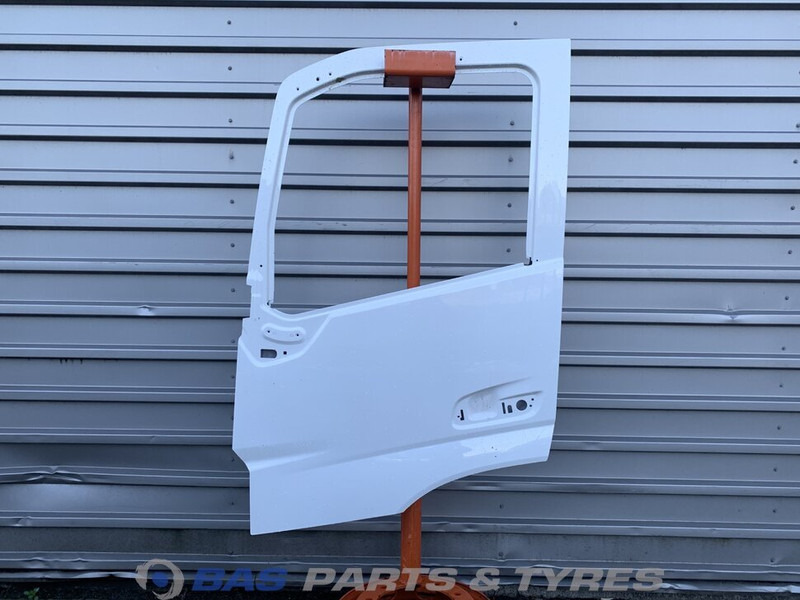 Volvo FM5 - Porta e ricambi per Camion: foto 1 Volvo FM5 - Porta e ricambi per Camion: foto 1