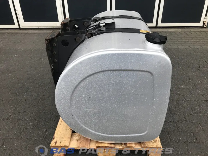 Volvo - Serbatoio carburante per Camion: foto 2 Volvo - Serbatoio carburante per Camion: foto 2