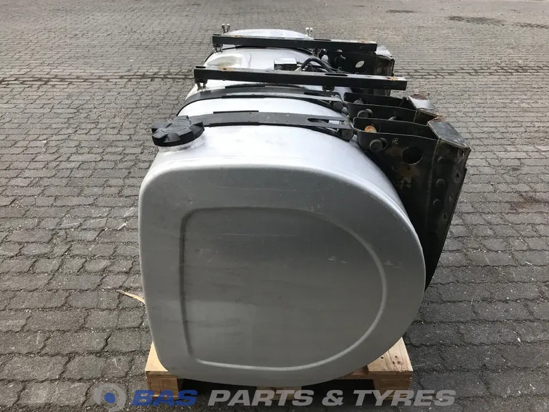 Volvo - Serbatoio carburante per Camion: foto 2 Volvo - Serbatoio carburante per Camion: foto 2