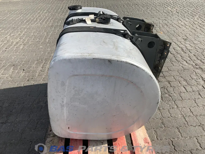 Volvo - Serbatoio carburante per Camion: foto 2 Volvo - Serbatoio carburante per Camion: foto 2