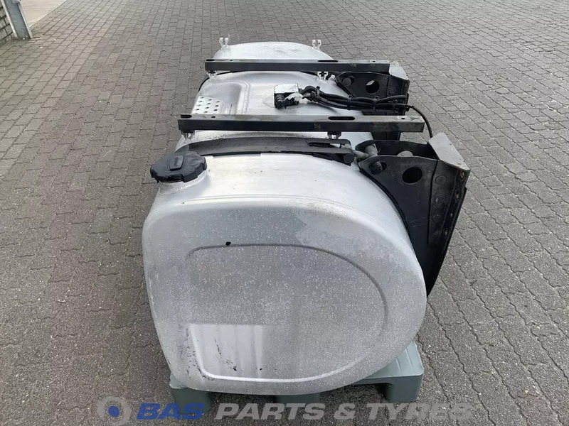Volvo - Serbatoio carburante per Camion: foto 2 Volvo - Serbatoio carburante per Camion: foto 2