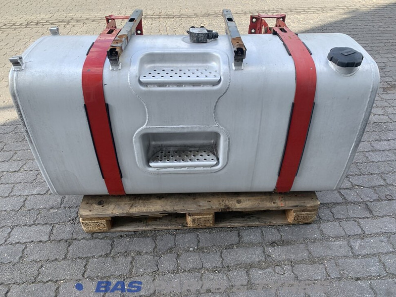 Volvo - Serbatoio carburante per Camion: foto 1 Volvo - Serbatoio carburante per Camion: foto 1