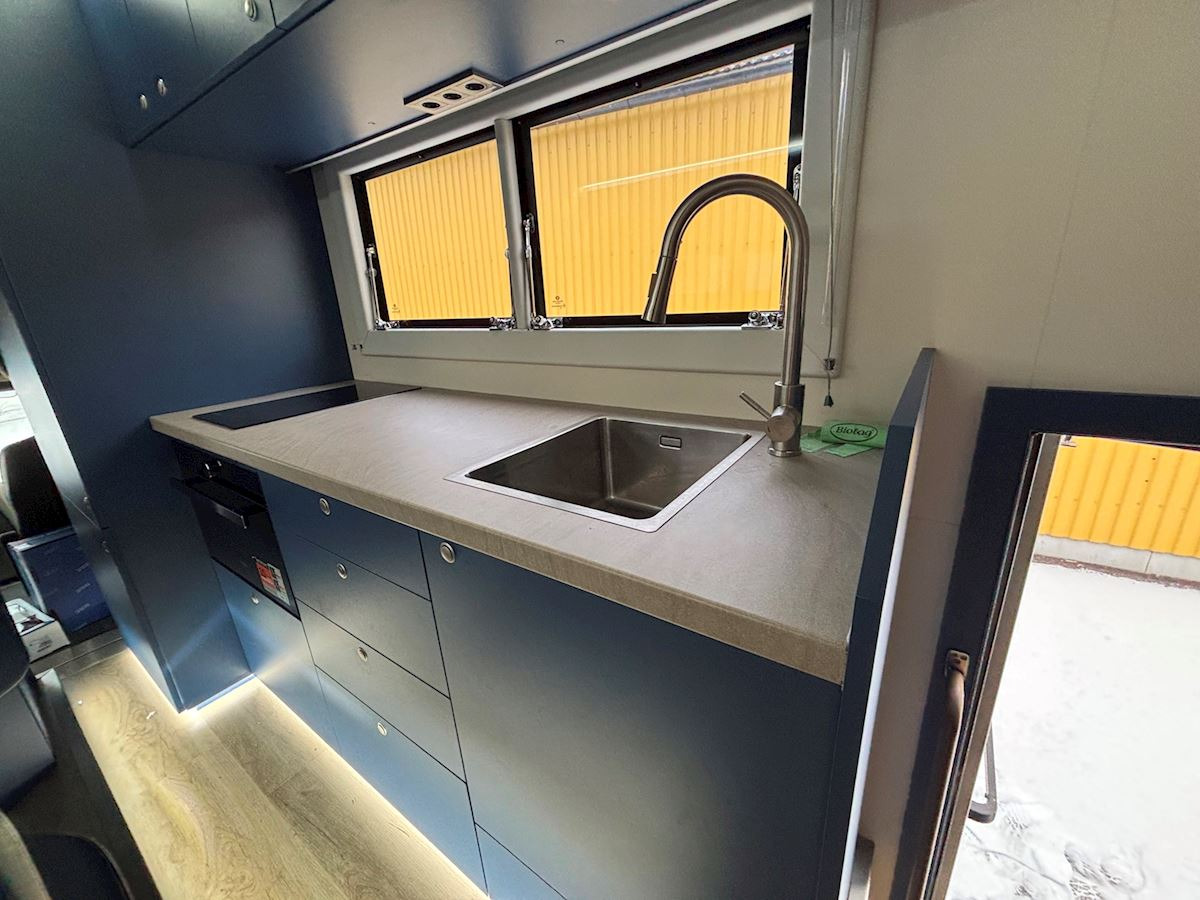 Van trasporto cavalli DAF Lehel horsebox 210 LF: foto 12