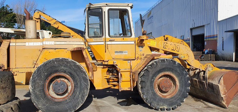 LIEBHERR L531 N/S: 279/647 - Pala gommata: foto 1 LIEBHERR L531 N/S: 279/647 - Pala gommata: foto 1