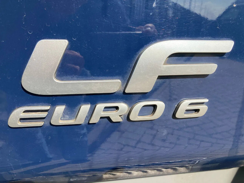 Autocarro furgonato DAF LF 210 Day Cab, Plywood Box, Zijdeur, Laadklep: foto 13