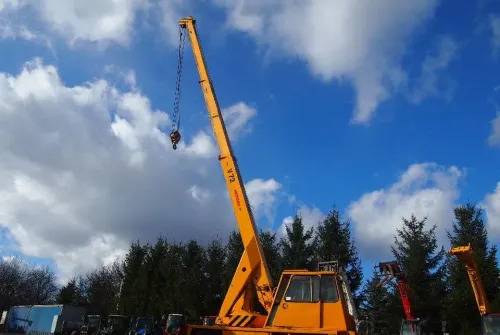 Dźwig Demag V72 1991 Dźwig żuraw Demag V72 12T 13m - Autogru: foto 1 Dźwig Demag V72 1991 Dźwig żuraw Demag V72 12T 13m - Autogru: foto 1