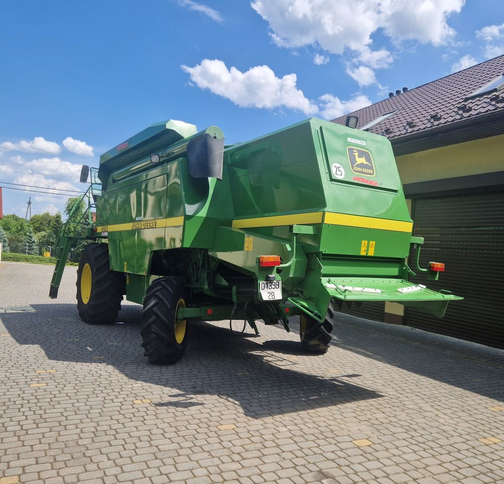 Kombajn zbożawy John deere 2254 2000 Kombajn John Deere JD - Mietitrebbia: foto 4 Kombajn zbożawy John deere 2254 2000 Kombajn John Deere JD - Mietitrebbia: foto 4