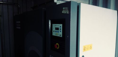 Kompresor Atlas Copco Atlas Copco GA37 Plus 2006 Kompresor sprężarka śrubowa - Compressore d'aria: foto 2 Kompresor Atlas Copco Atlas Copco GA37 Plus 2006 Kompresor sprężarka śrubowa - Compressore d'aria: foto 2