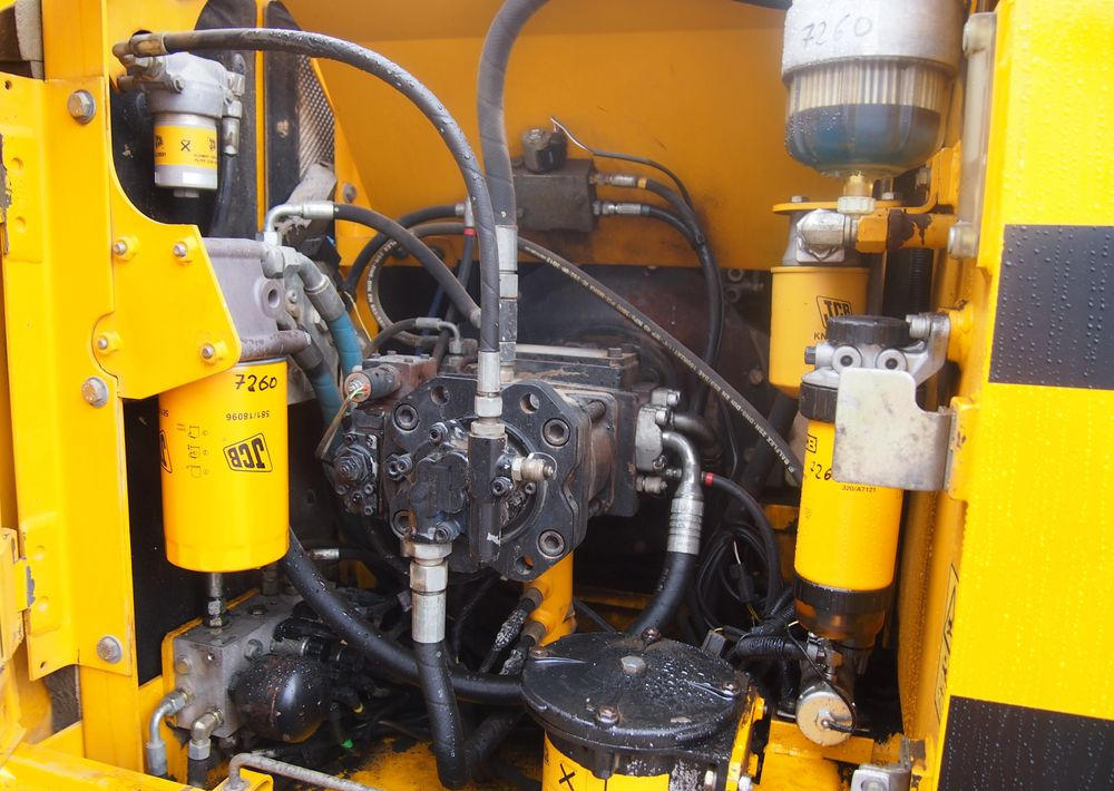 Escavatore cingolato Koparka gąsienicowa JCB JS160LC 2011: foto 9 Escavatore cingolato Koparka gąsienicowa JCB JS160LC 2011: foto 9