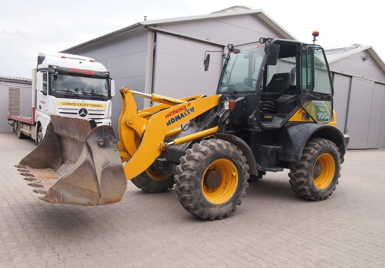 Ładowarka Komatsu WA100-6 2012 Ładowarka Komatsu WA 100-6 - Pala gommata: foto 4 Ładowarka Komatsu WA100-6 2012 Ładowarka Komatsu WA 100-6 - Pala gommata: foto 4