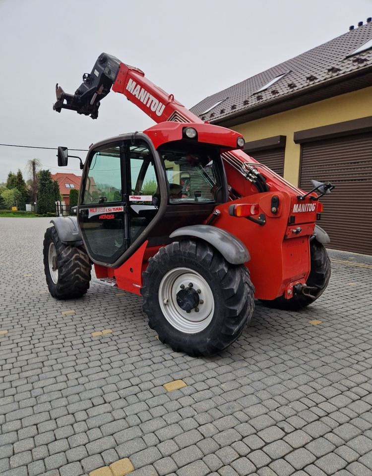Ładowarka teleskopowa Manitou MLT 735-120 LSU 2012 Ładowarka teleskopowa Manitou MLT 735-120 LSU - Sollevatore telescopico: foto 3 Ładowarka teleskopowa Manitou MLT 735-120 LSU 2012 Ładowarka teleskopowa Manitou MLT 735-120 LSU - Sollevatore telescopico: foto 3